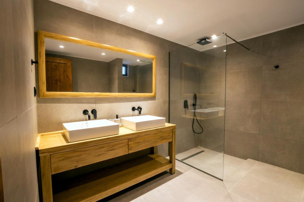 Cato Agro 4, Seafront Villa With Private Pool Afiartis Ngoại thất bức ảnh