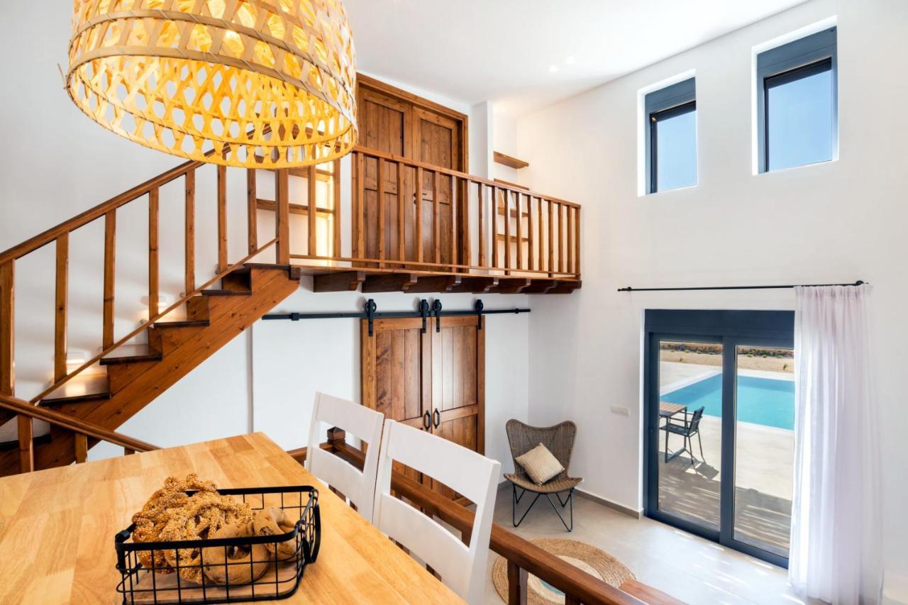 Cato Agro 4, Seafront Villa With Private Pool Afiartis Ngoại thất bức ảnh
