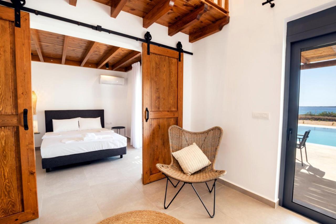Cato Agro 4, Seafront Villa With Private Pool Afiartis Ngoại thất bức ảnh