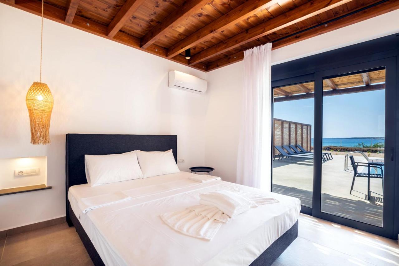Cato Agro 4, Seafront Villa With Private Pool Afiartis Ngoại thất bức ảnh